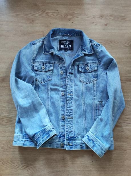 Chlapecká džízka, c&a,158