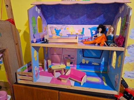 Domeček pro panenky,