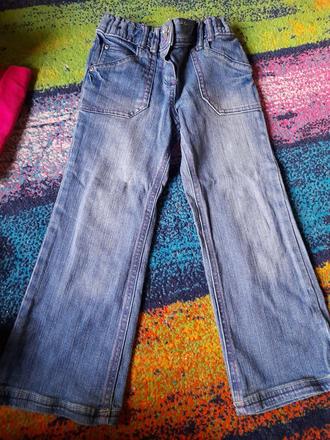 Modré džíny na holku, 104