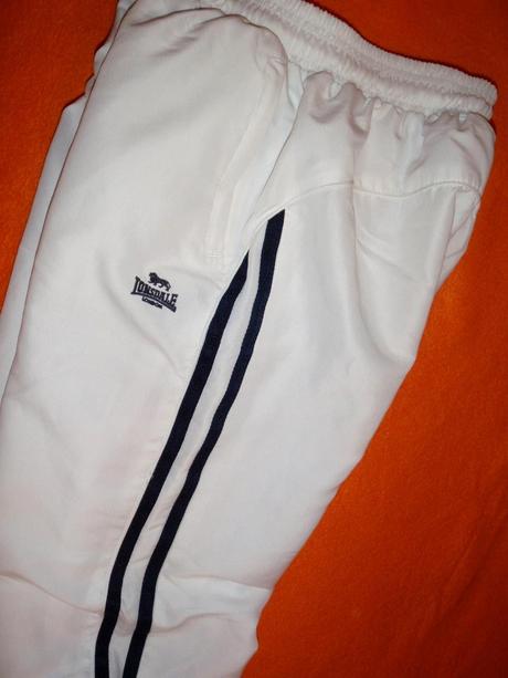 Krásné bílé, lonsdale,152