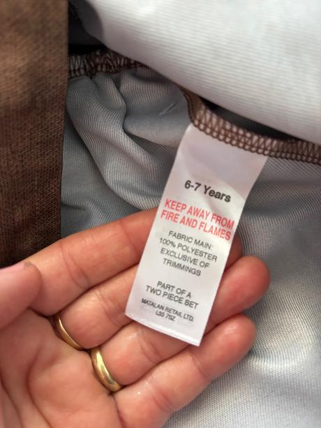 An8/ kostým roald dahl sl.  trunchbull- v.122, 