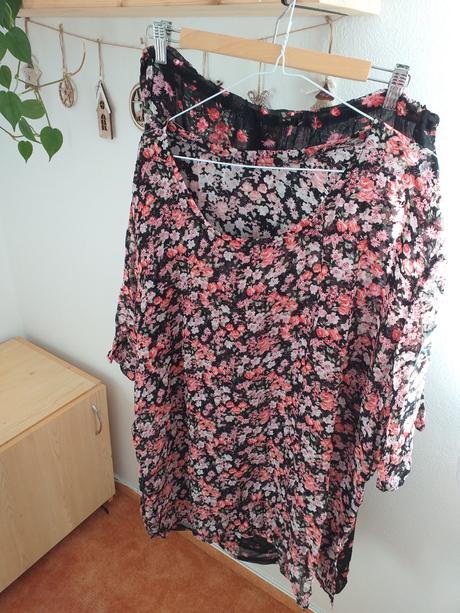 Set halenky a dvou sukní vel. 5xl, 5xl