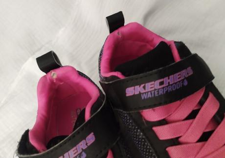 Holčičí skechers vel. 33, skechers,33