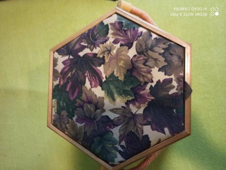 Košík na šicí potřeby, 