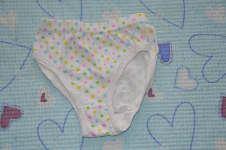 Bavlněné puntíkaté spodní kalhotky, disney,104
