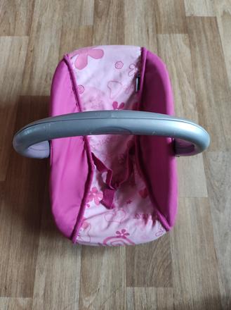 Autosedačka pro panenku, 