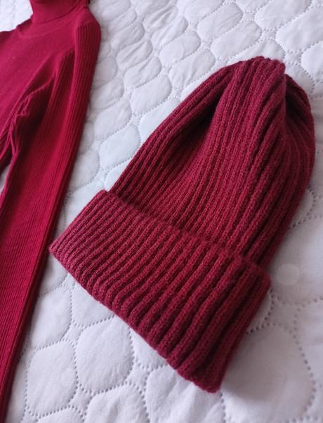 Dámský rolák+čepice, vel.38/40/42, 