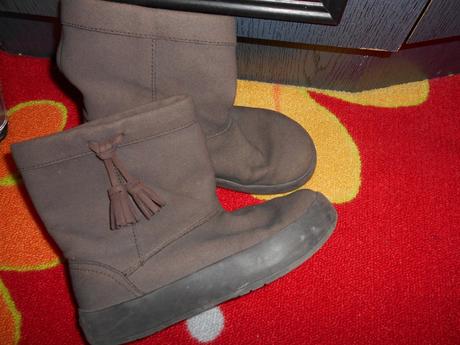 Vel 30-31 nošene snehule, crocs,30