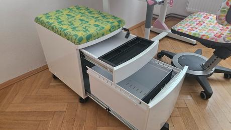 Rostoucí stůl roland ii, a box , židle zn. moll,