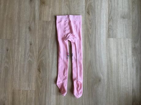 Punčocháče s kočkou, 98