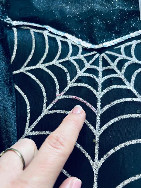 An6/ kostým čarodějka- v.7/8 let, 