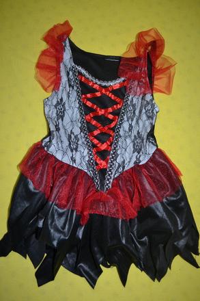 Dívčí kostým např. čarodejnice 4-5 let, 