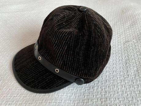 Manšestrová jarní/podzimní čepice/kšiltovka 5-8let, 116