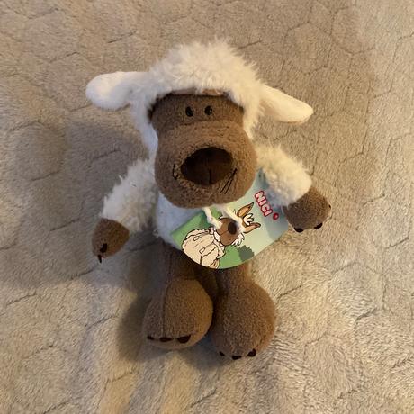 Nový- plyšáček vlk z kolekce nici, 