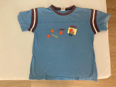 Triko na doma či tělocvik, 134