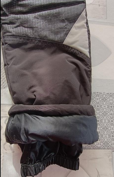 Nepromokavé silné oteplovačky vel.122, 122