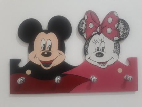 Věšák mickey mouse a minnie, 