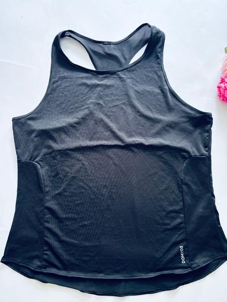 Tílko sportovní dámské - v.cca m, decathlon,m