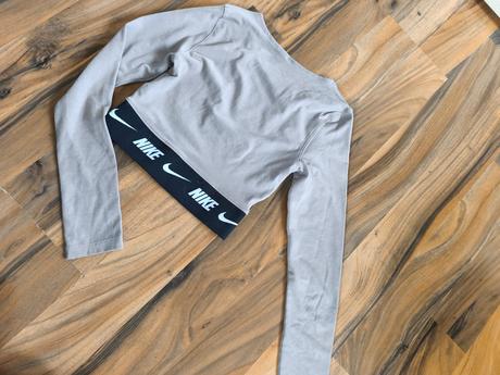Sportovní crop top tričko nike xs/158, nike,158