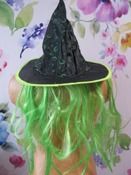 Karneval- halloween klobouk s vlasy, kouzelník atd,