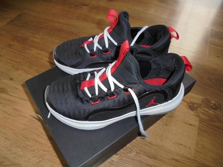 Tenisky zn. jordan, vel. 39, nošené,v top stavu, 39