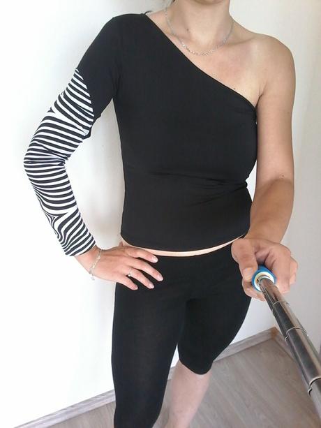 657 - asymetrické tričko, s