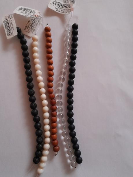 Korálky z minerálů, 