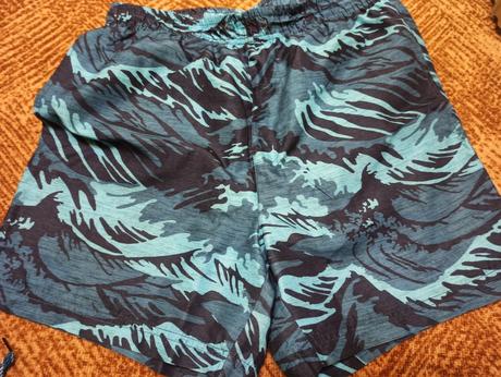 Kraťasy a kotníčkové ponožky, 164