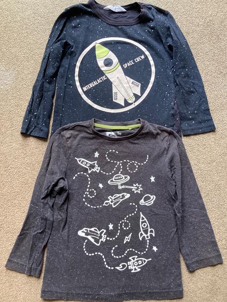 Trika s motivem vesmíru/raket, h&m,104