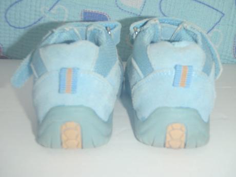 Sv. modré hezké boty, botičky, botasky suché zipy, bambino,22