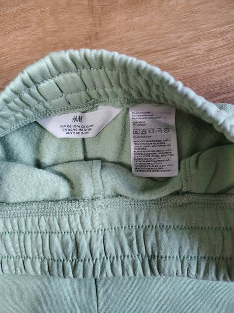 Chlapecké teplákové kraťasy h&m 158 zelenkavé play, h&m,158