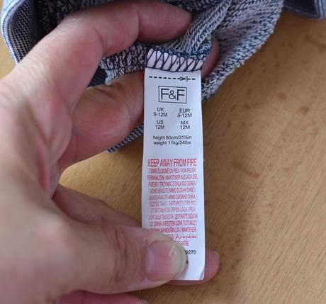 Kraťasy vel. 9 - 12 m, f&f,80