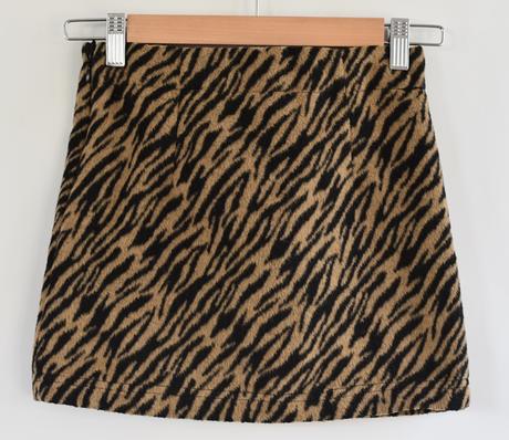 Sukně vel. 8 let, matalan,128