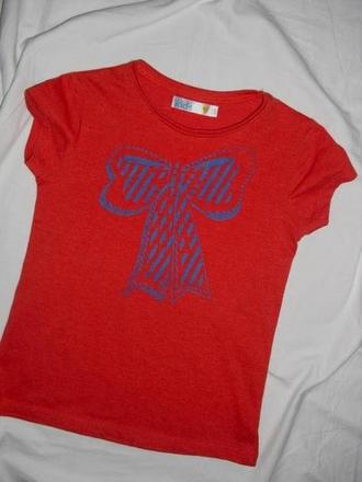 Krásné červené triko s modrou mašlí, 116