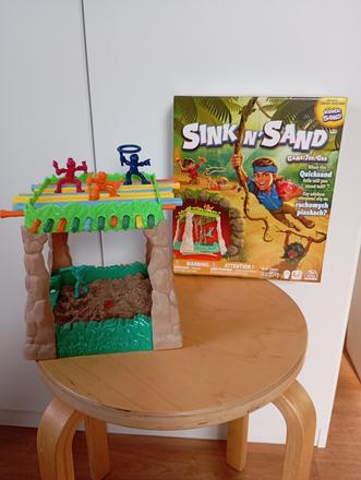 Společenská hra dobrodružný tekutý písek, 