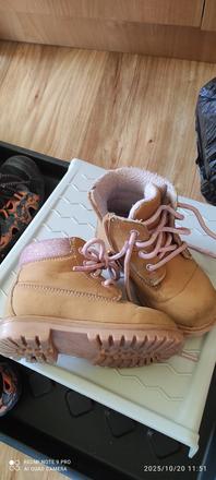Dětské botičky, 21