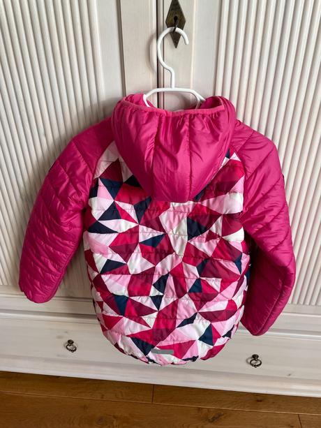 Dívčí zimní bunda zn. jack wolfskin vel. 140, jack wolfskin,140