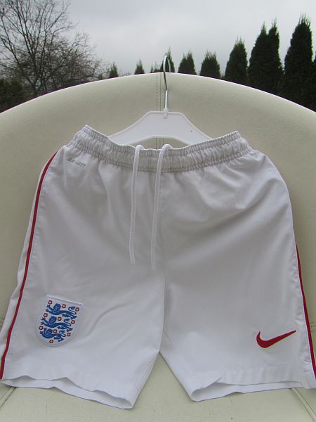 Kraťasy, nike,128