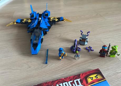 Lego ninjago jayův bouřkový štit 70668, 