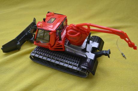 Sněžný pluh,houká, 