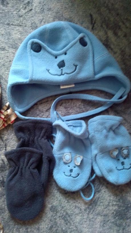 Komplety čepic a šál a čepice s rukavicemi, 80