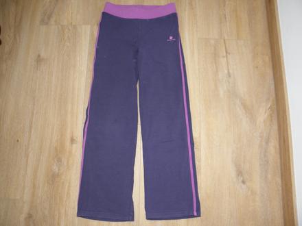 Dívčí tepláky zn. domyos vel.134/140, domyos,134