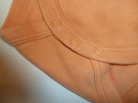 Tílkové body s nápisem, c&a,86