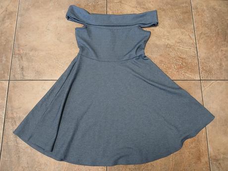 Šaty review, vel. m, review,m