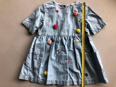 Modrá denim bambulky včela kytka šaty 104cm 3-4rok, h&m,104
