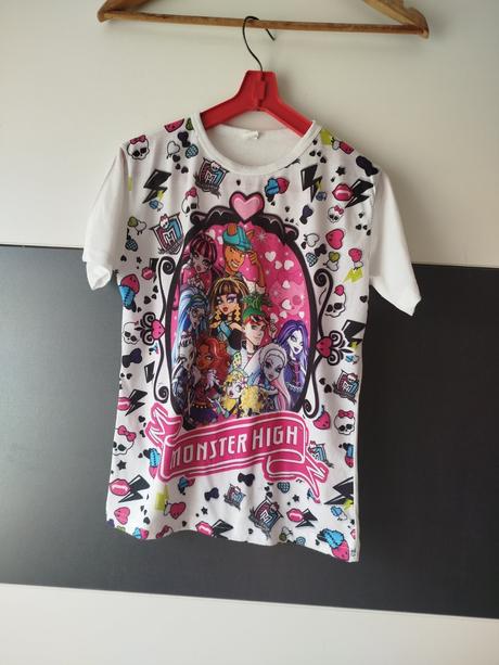 Tričko zn. monster hight vel.152, 152