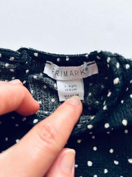 Ob/ overal s puntiky  letní - v.3/4 roky, primark,104