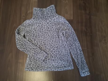 Sametový rolák, 146