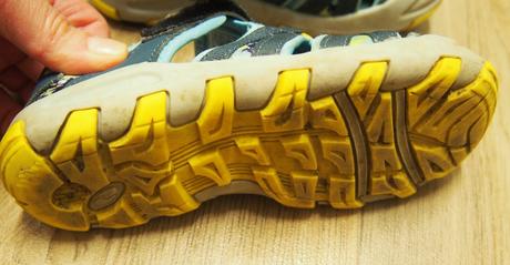 Chlapecké letní sandály, sandálky loap vel.28, loap,28