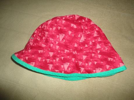 Jako nový oboustranný klobouk oxylane, vel. 3-4 r., 98